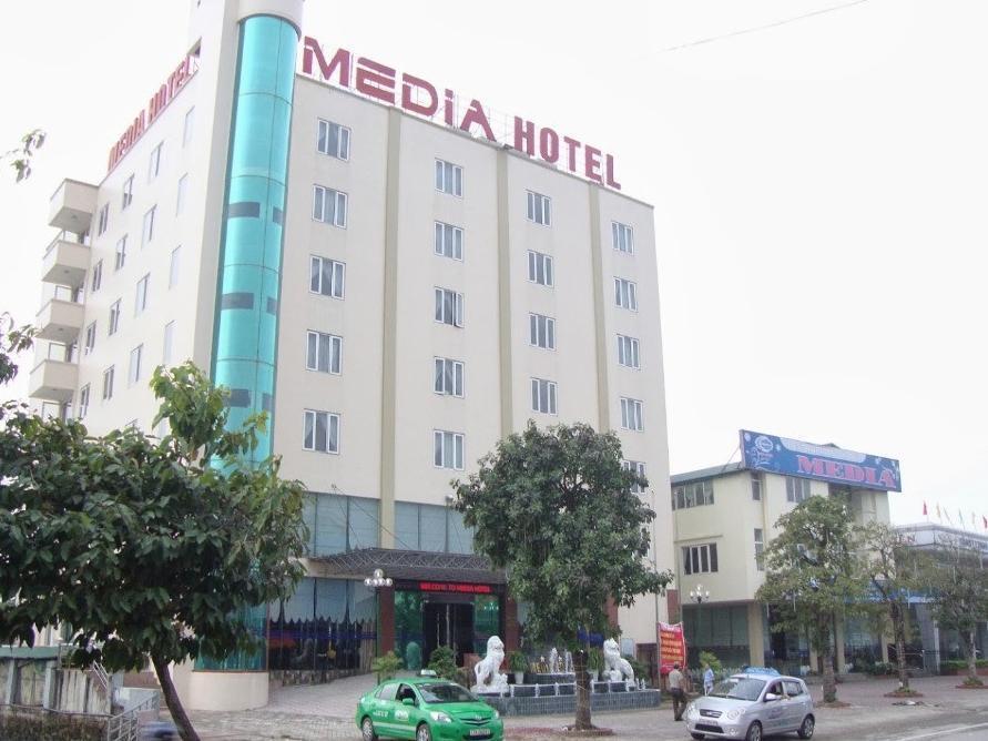Media Hotel Vinh Exterior photo